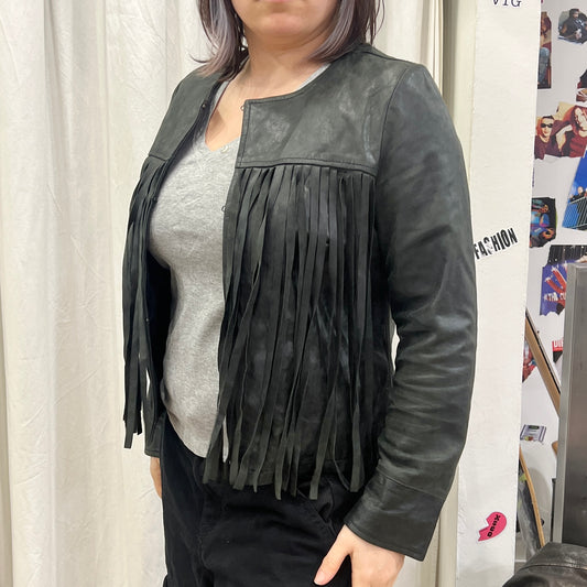 please '10s black leather jacket with fringes