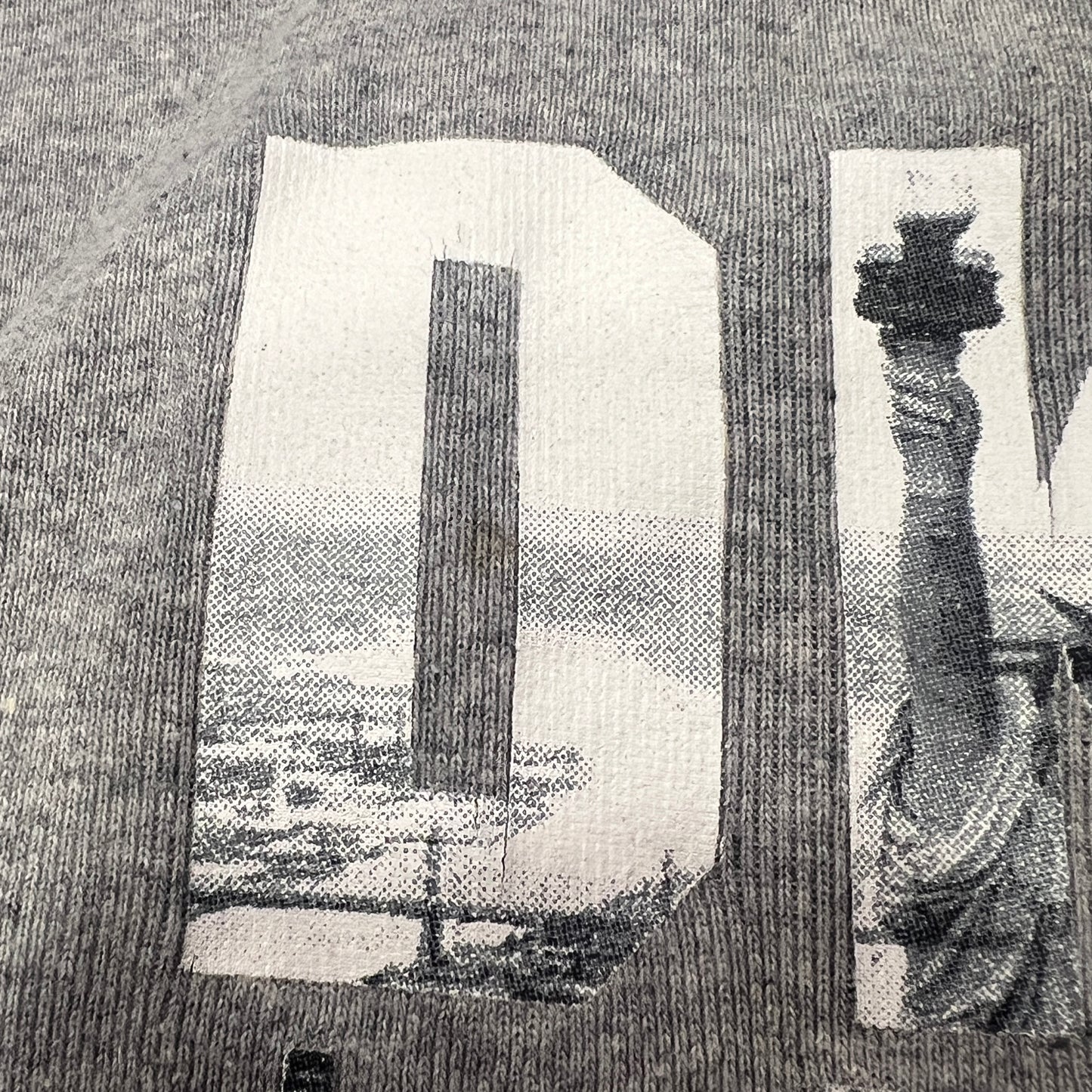 DKNY 00s grey tshirt with nyc skyline logo