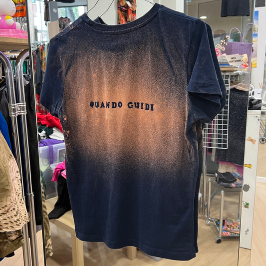 punta ai pavoni quando guidi - hand-bleached reworked second-hand tshirt