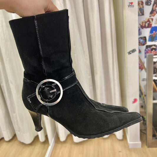 baldinini 00s black suede heel ankle boots with fur lining
