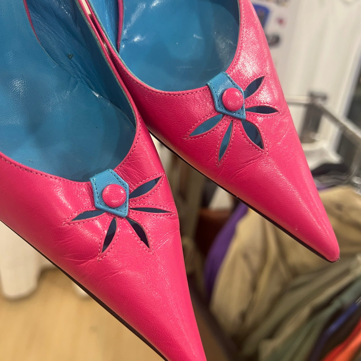 bolero 00s fuchsia blue leather pointy slingback heels