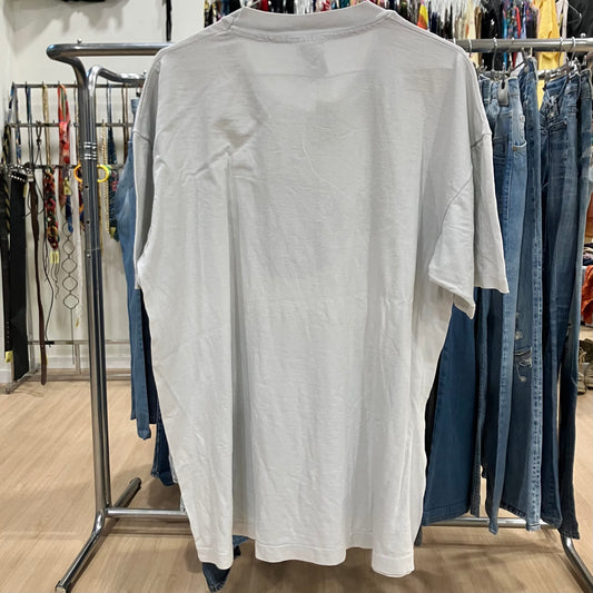 hard rock cafe las vegas 90s off white tee with blue purple logo