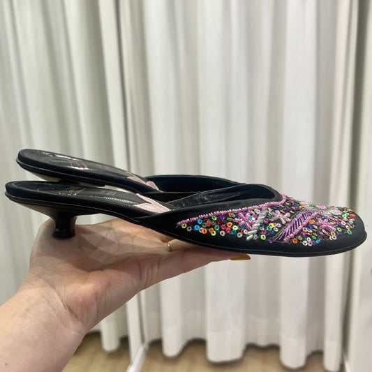 extrem 00s black leather round tip kitten heel mules with floral beaded embroidery