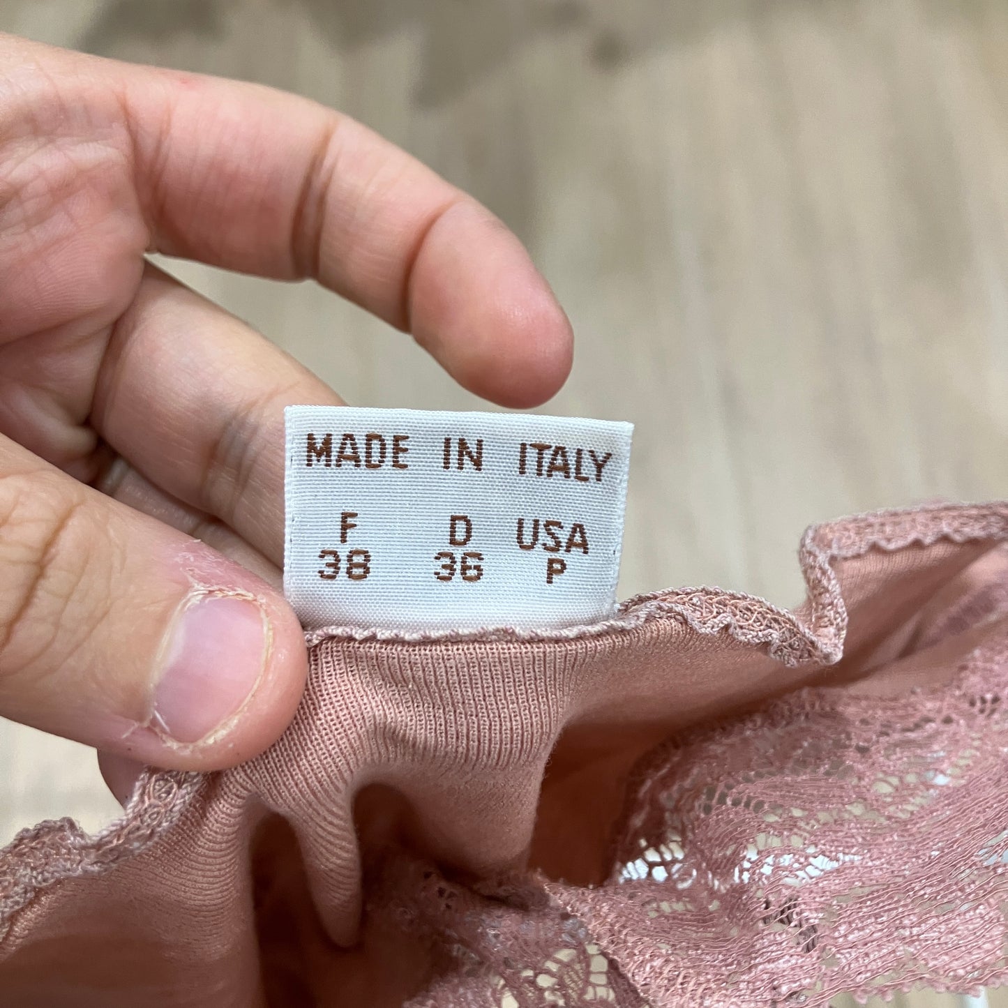 malizia la perla 00s dusty pink ribbed cami top with lace