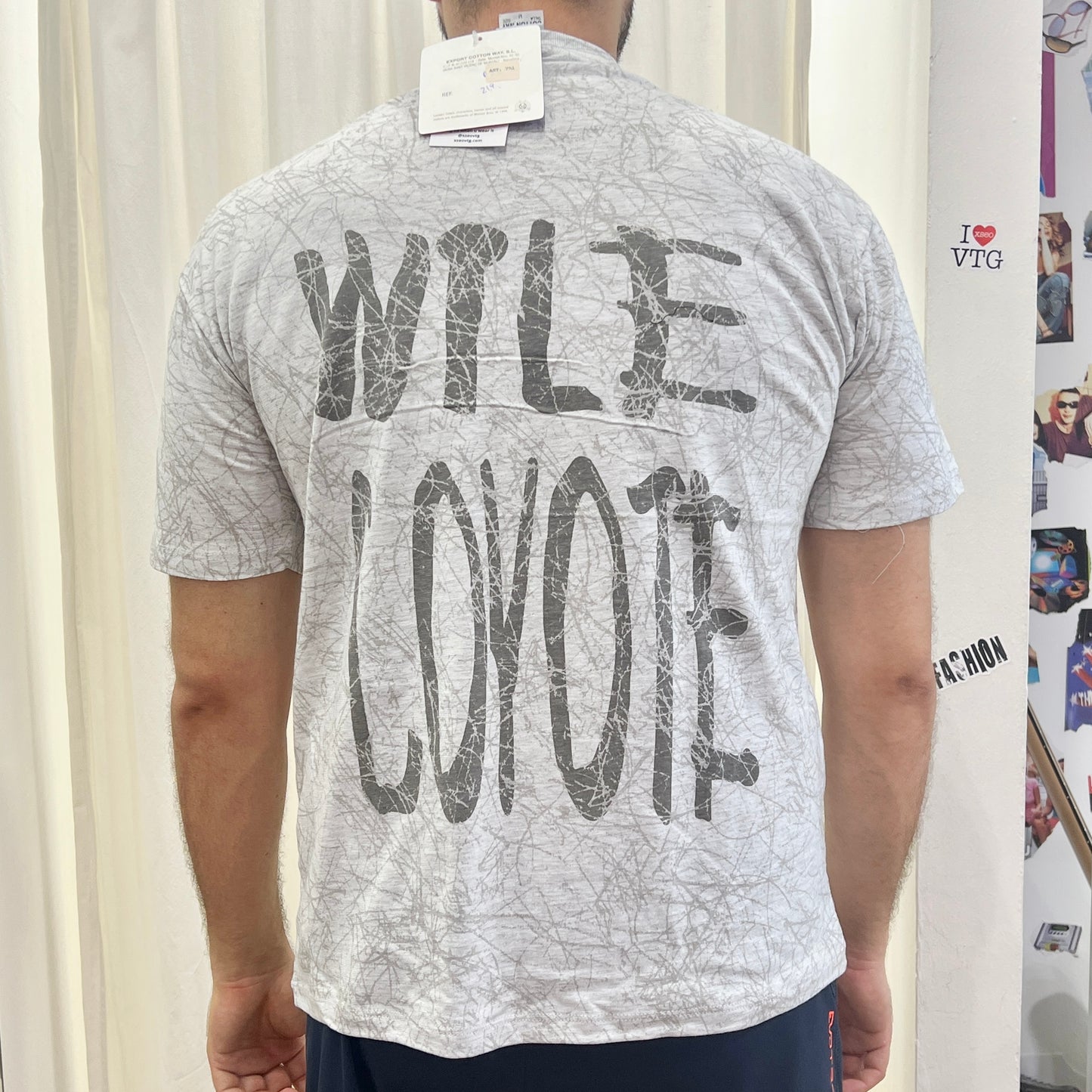 looney tunes 1998 grey wile coyote tshirt