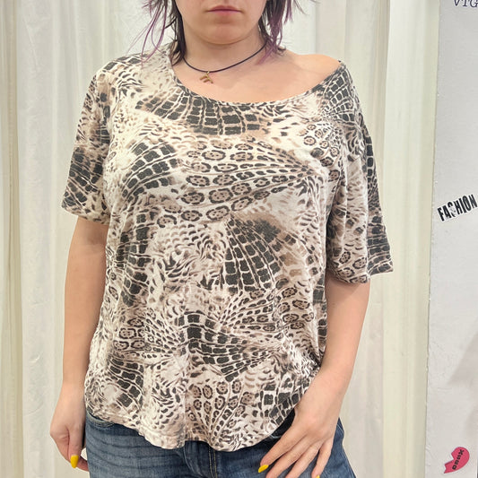 egon frustenberg 00s beige reptile print tshirt