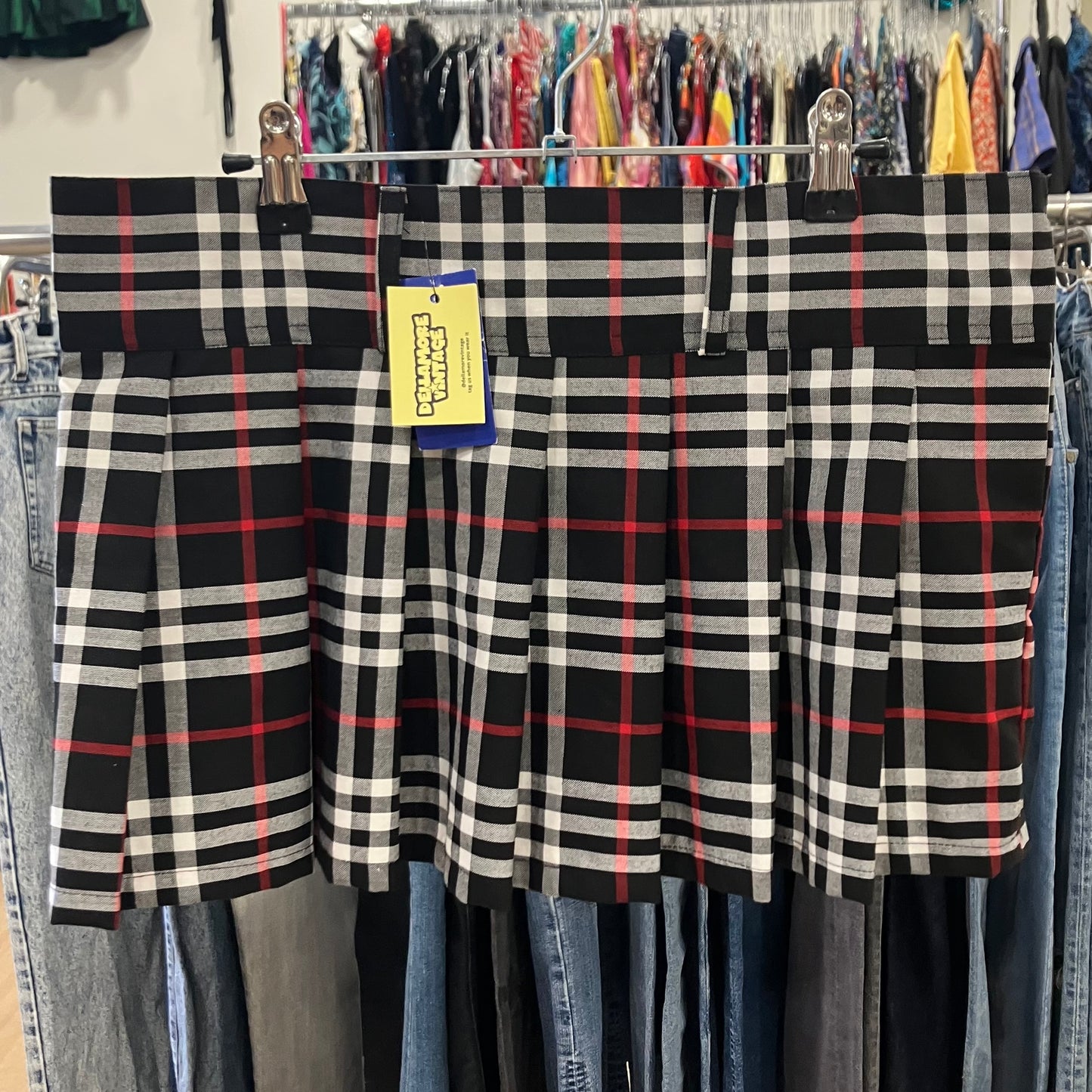 divas world black white plaid checkprint pleated miniskirt