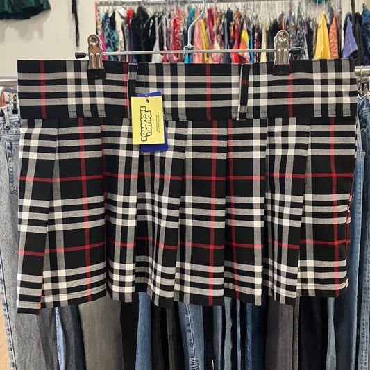 divas world black white plaid checkprint pleated miniskirt