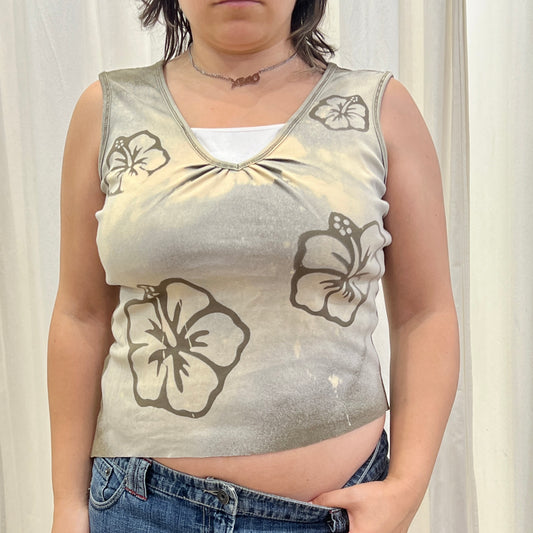 reworked khaki tank top with diagonal cut and hawaiian flowers bleach print