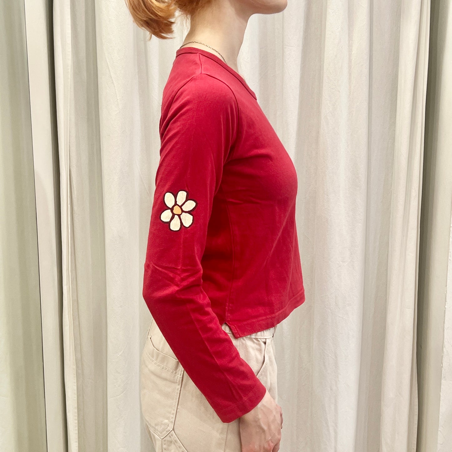 guru 00s red long sleeve top with maxi daisy back print