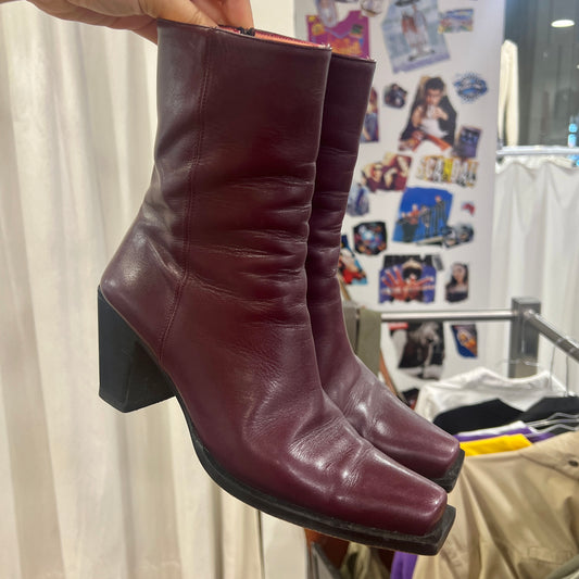 iacopini 00s burgundy leather square tip chunky heel ankle boots