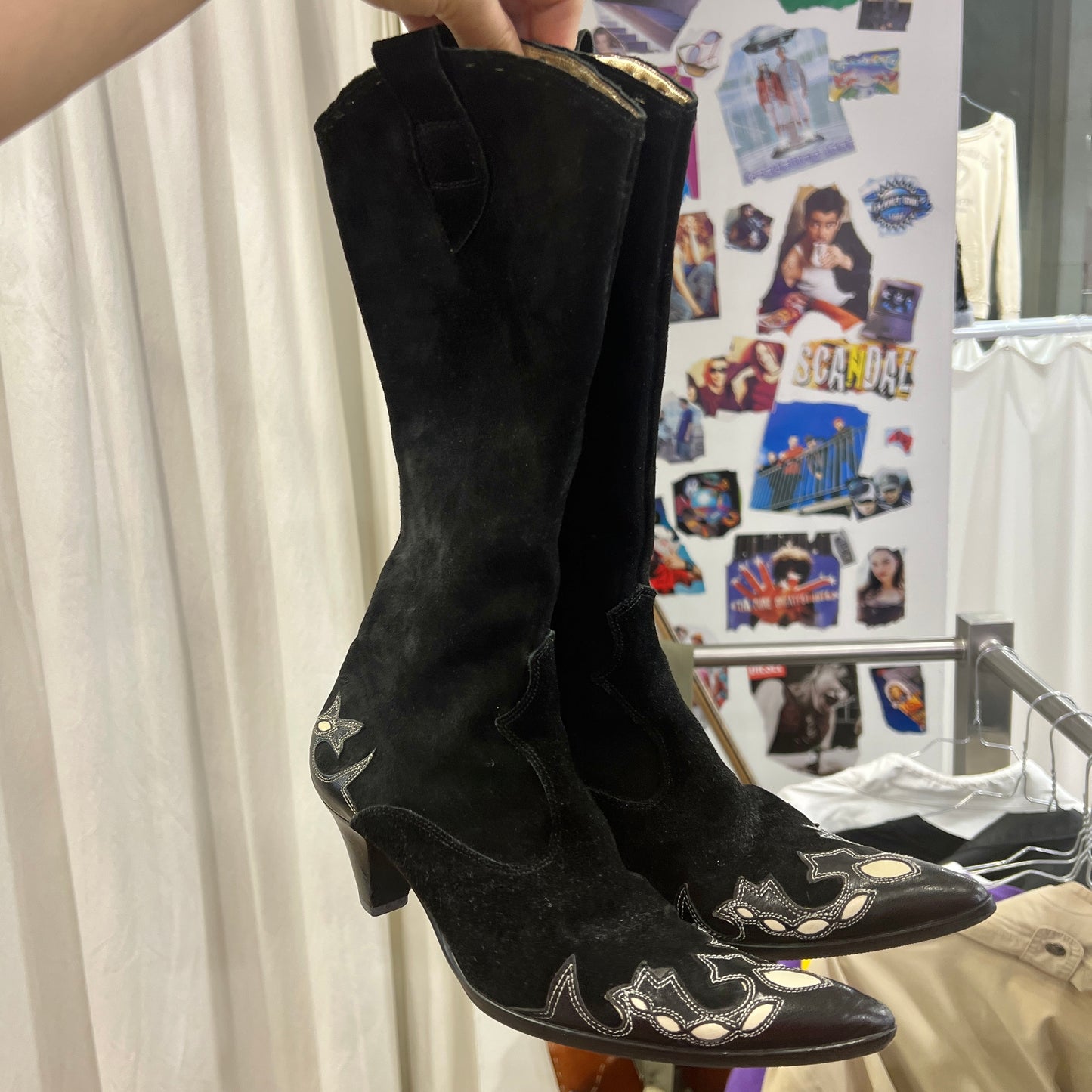 pane tulipani 00s black suede mid calf cowboy boots with white leather appliques