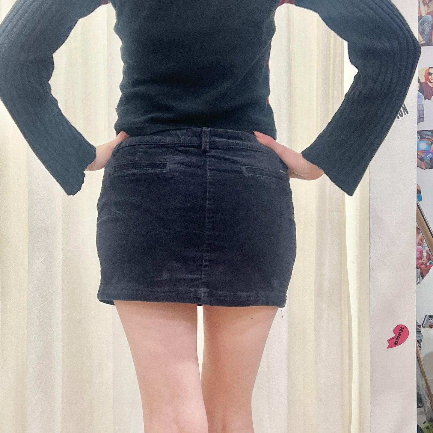 maison scotch '10s black corduroy velvet mini skirt