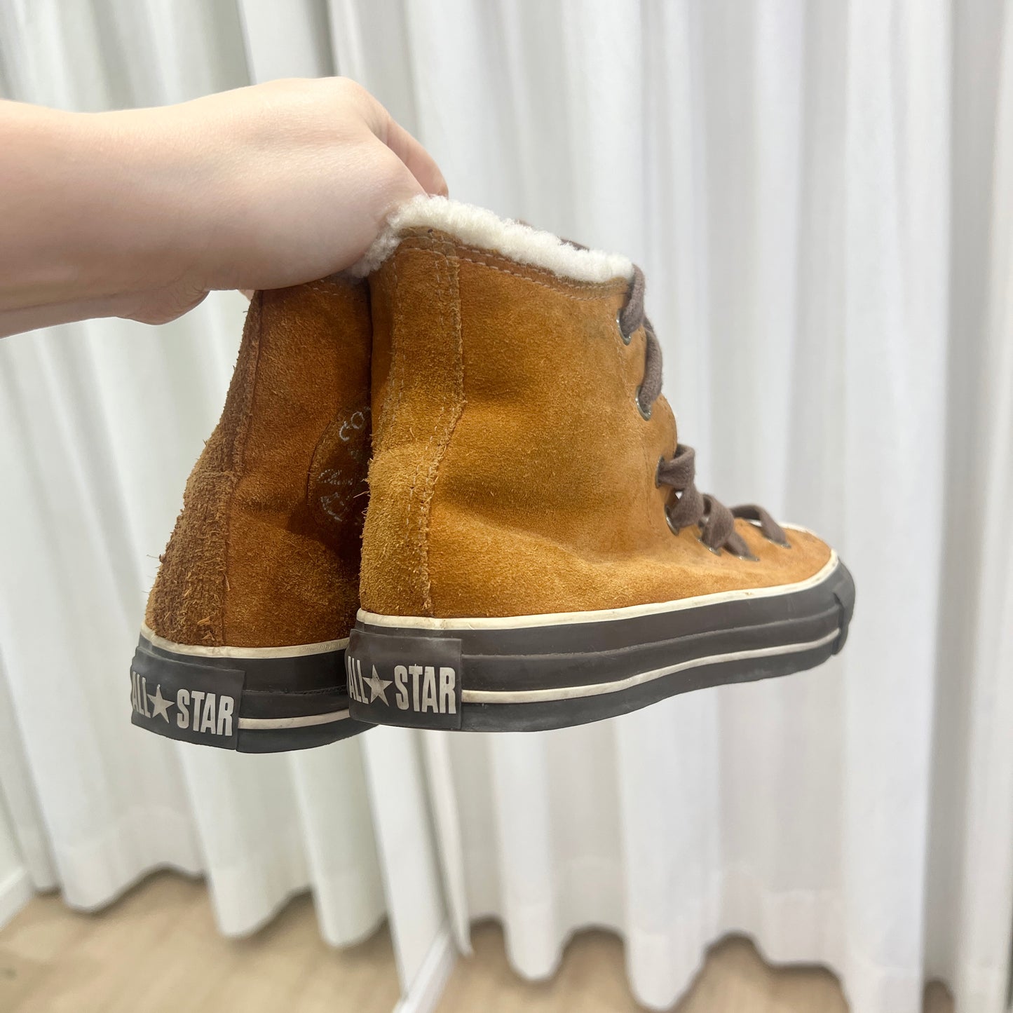 converse '10s tan shearling fur suede high top all stars