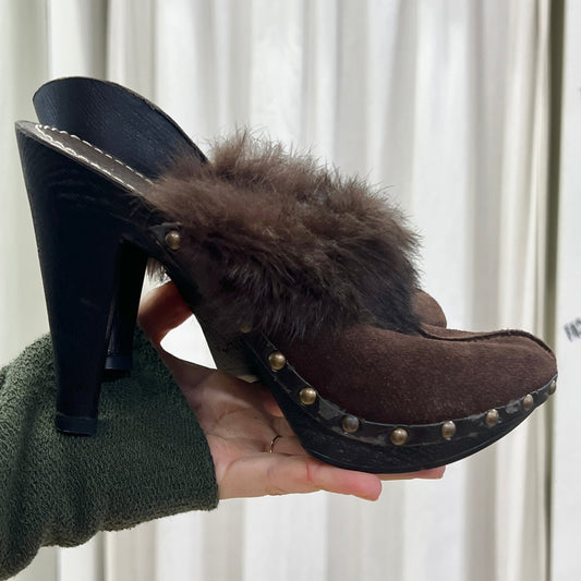 ruffilli 00s brown suede clogs with fur trim