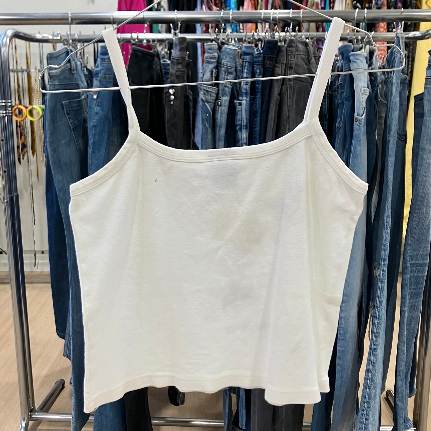 jerzees white sardegna cami crop top with blue dolphins