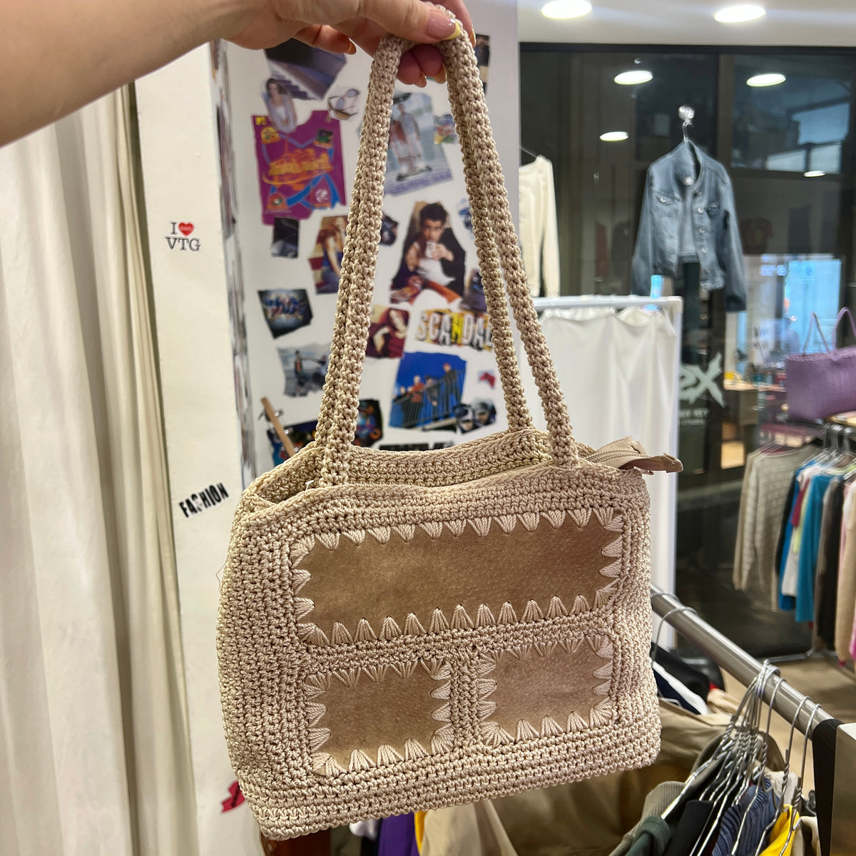 amicci 00s beige crochet shoulder bag with suede patches
