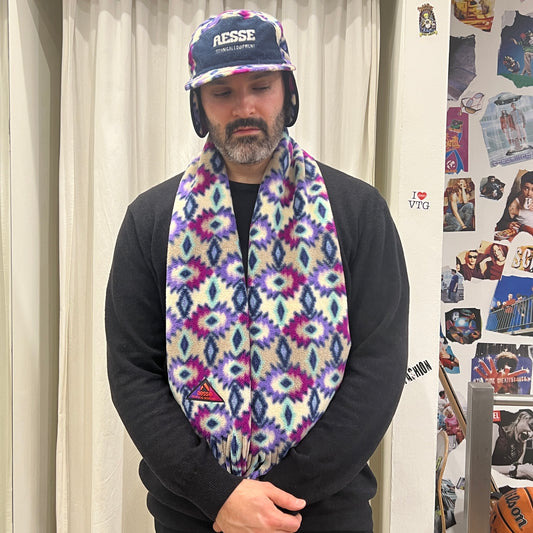 aesse 90s purple white neon fleece scarf and hat