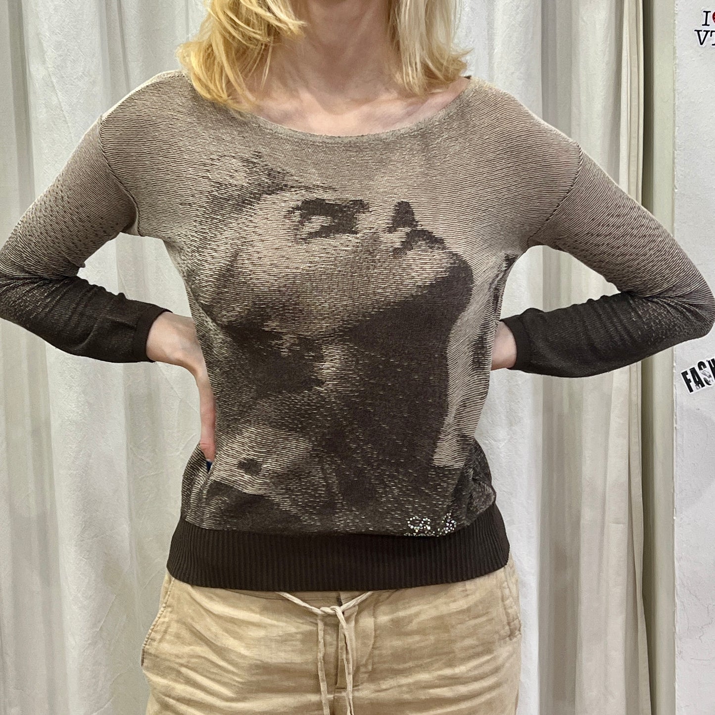 liu jo 00s brown light knit blouse with portrait