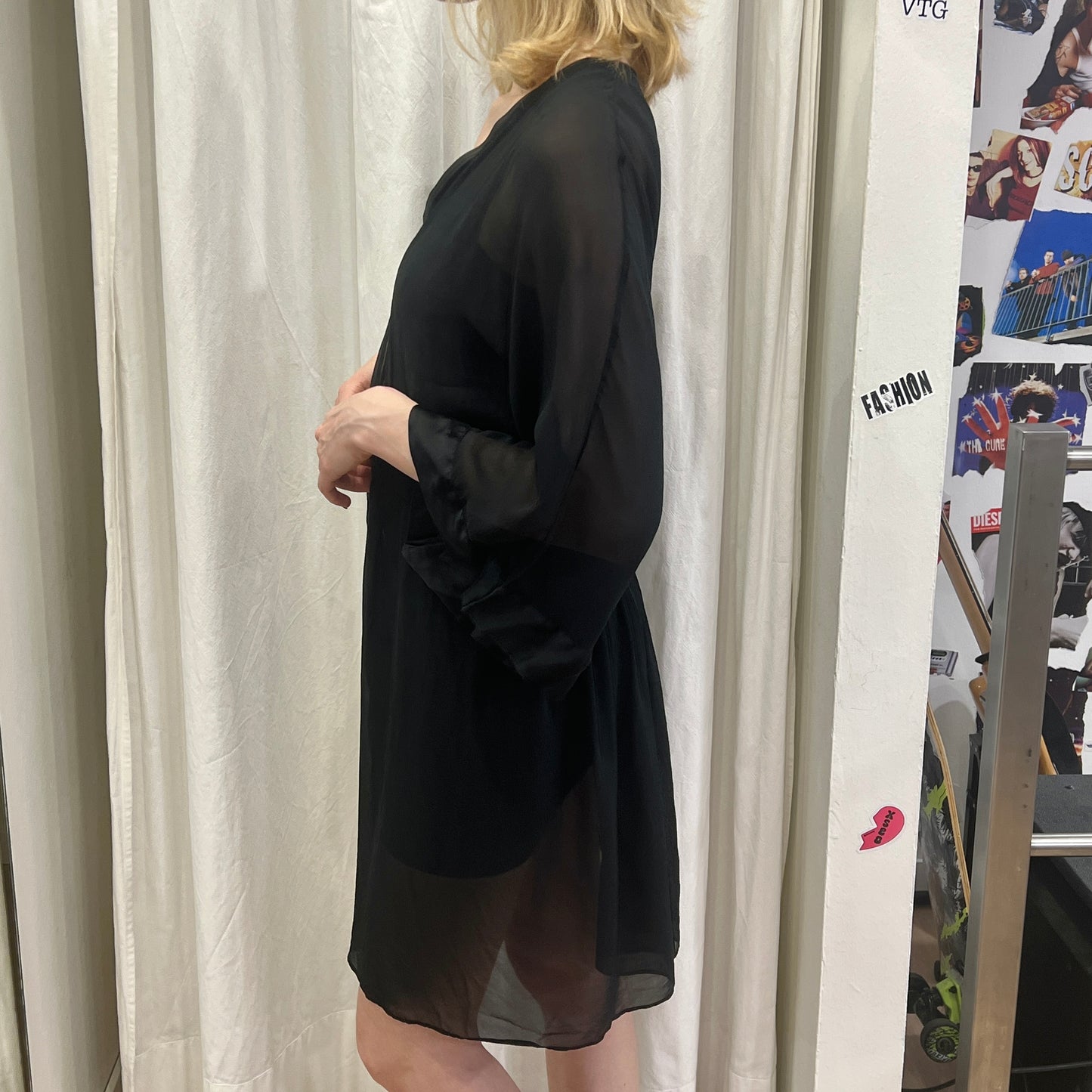 intimissimi 00s silk sheer robe with rhynestone crown