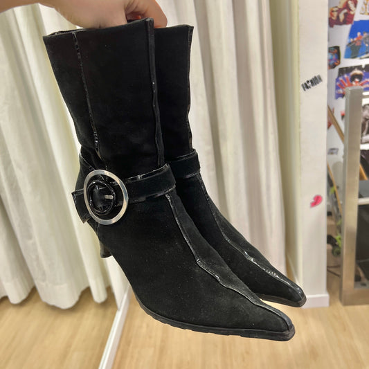 baldinini 00s black suede heel ankle boots with fur lining