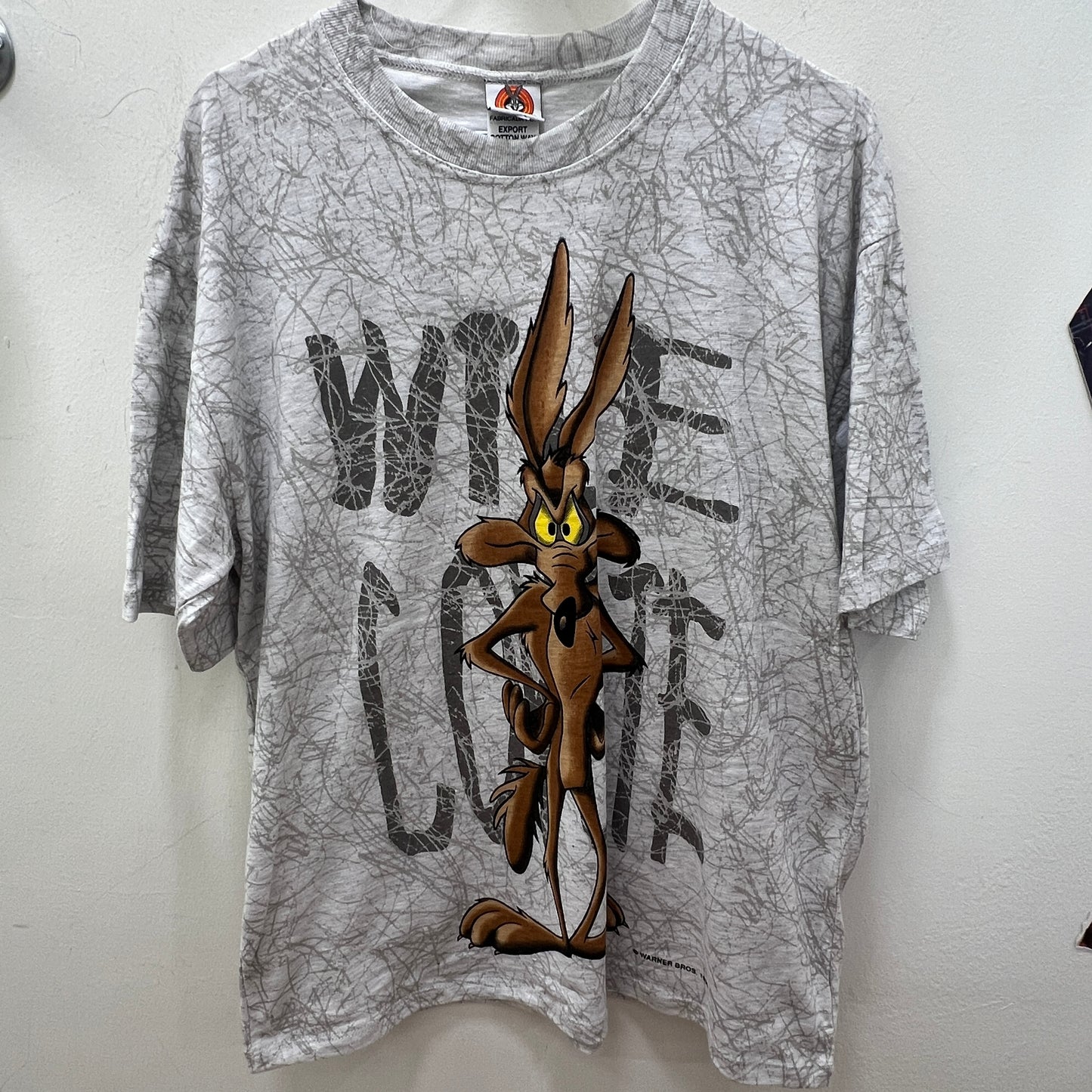 looney tunes 1998 grey wile coyote tshirt