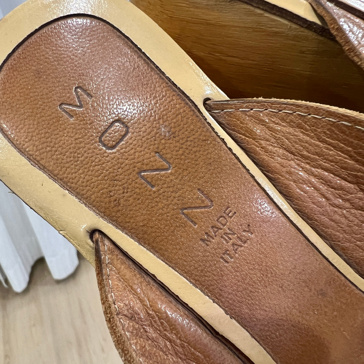 monn 00s brown leather wooden platform heels with butterfly