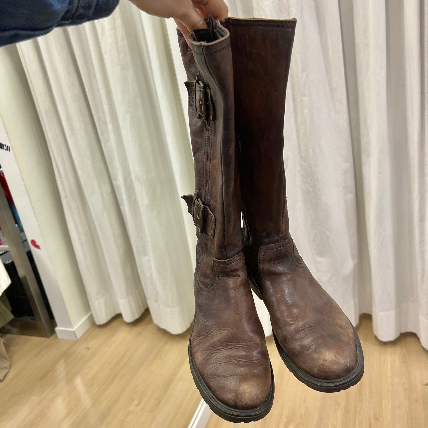 zen 00s brown leather knee high boots with buckles