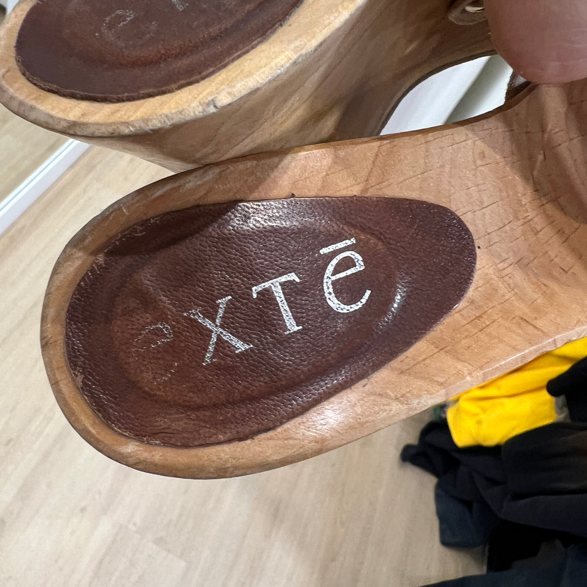 extè wooden platform heels with white canvas straps and brown leather