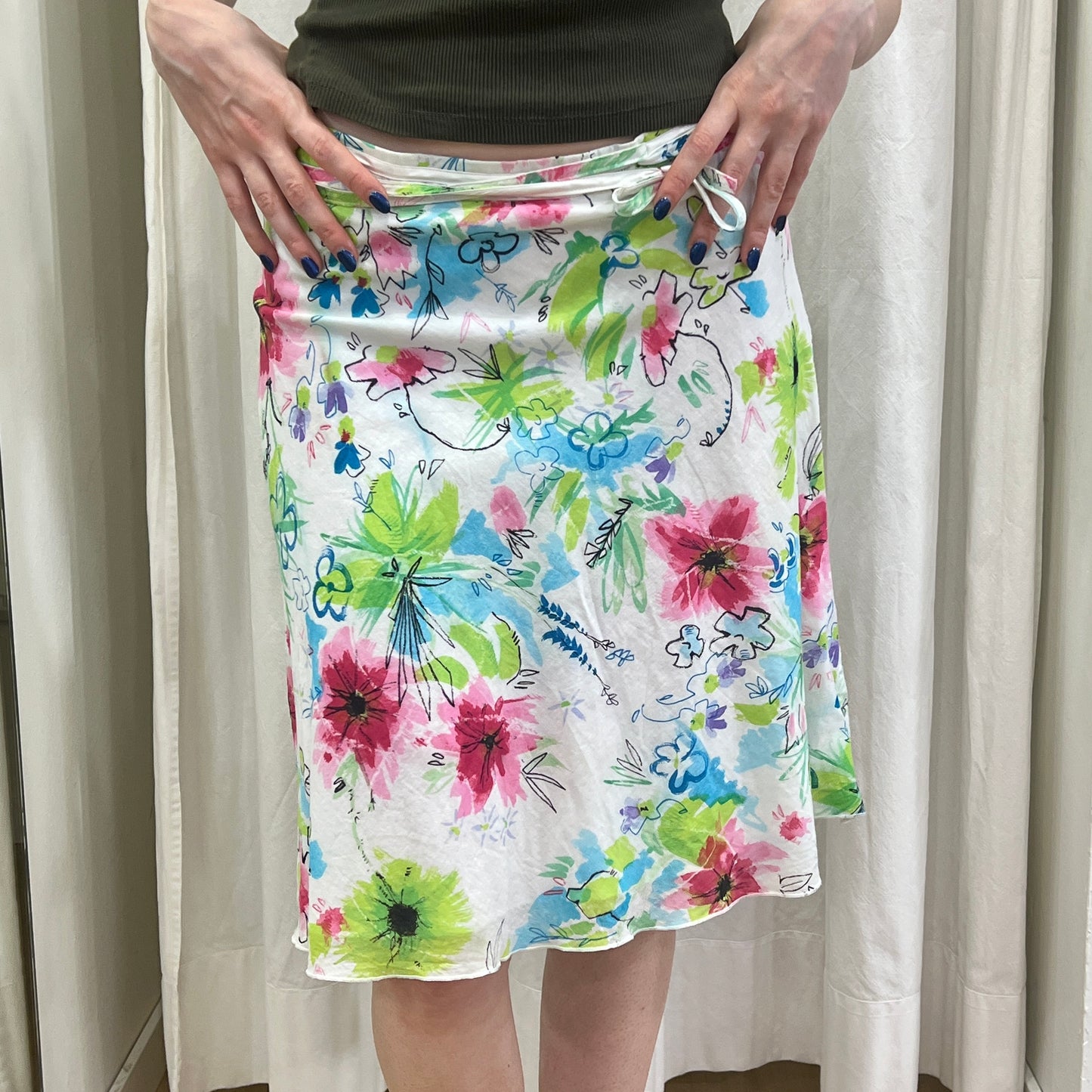 stefanel 00s white low waist midi skirt with watercolor floral print