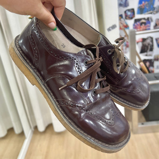 00s brown brogue polished leather soft-squared tip oxford shoes