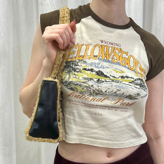 00s black vegan leather shoulderbag with faux fur trim
