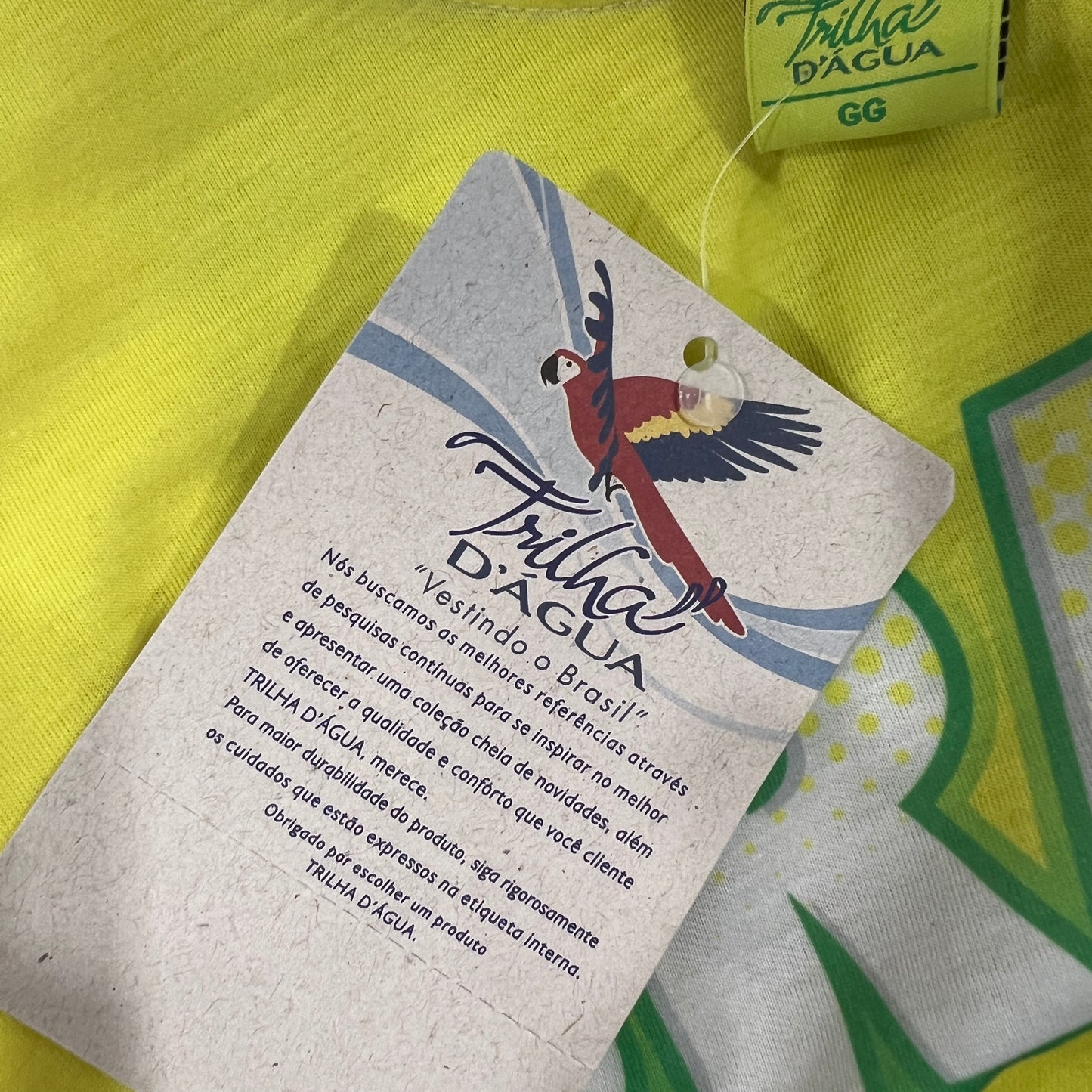 trilha d'aqua 00s green yellow brasil tshirt