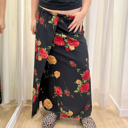 00s handmade black slit maxi skirt with red flowers