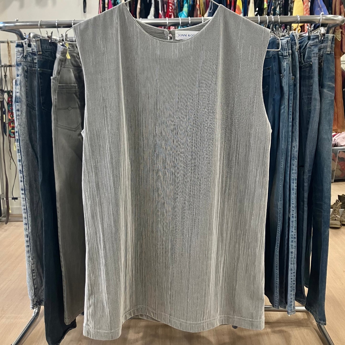 donne&capricci silver ribbed metallic tank top
