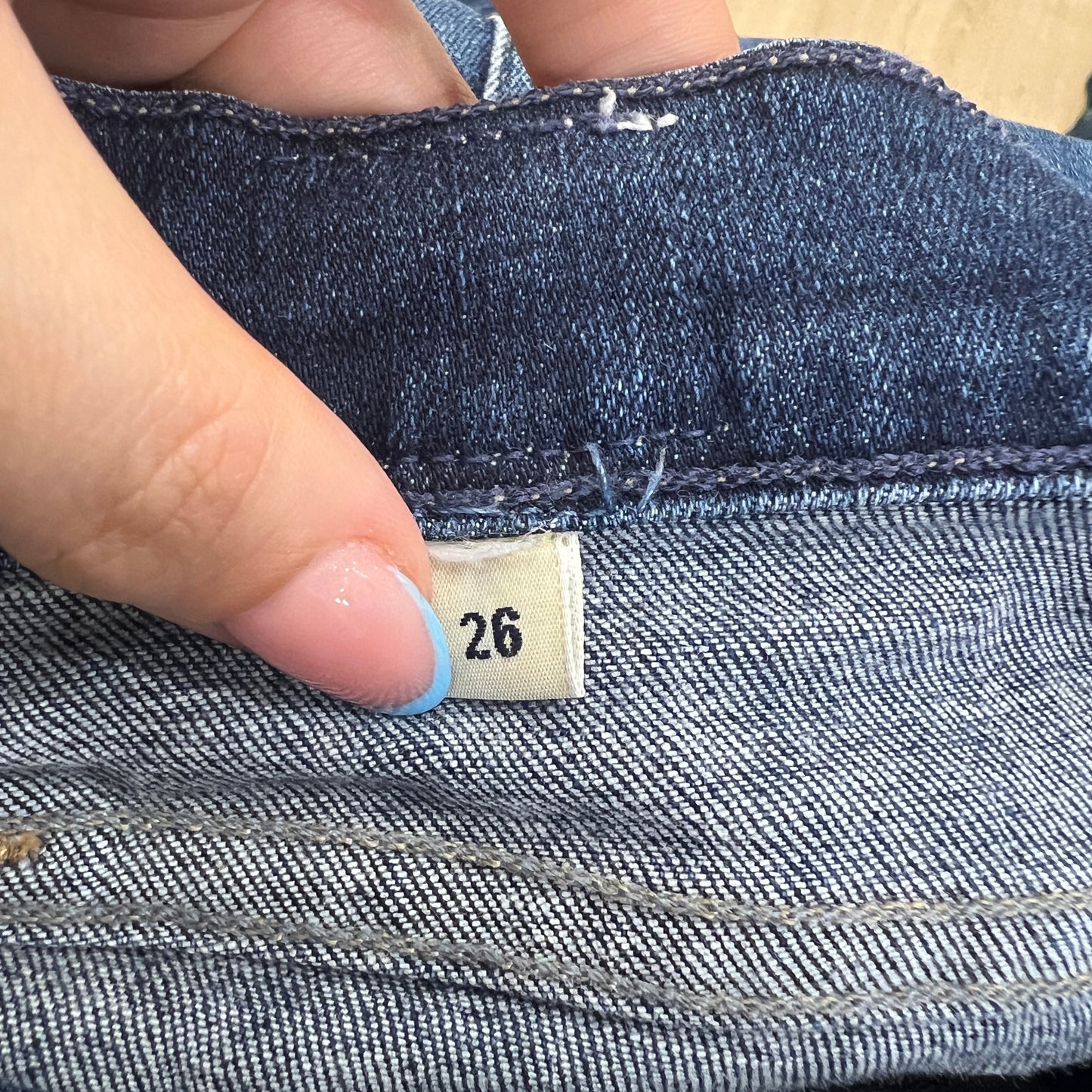citizens of humanity 00s fitted mid waist jeans with distressed knees