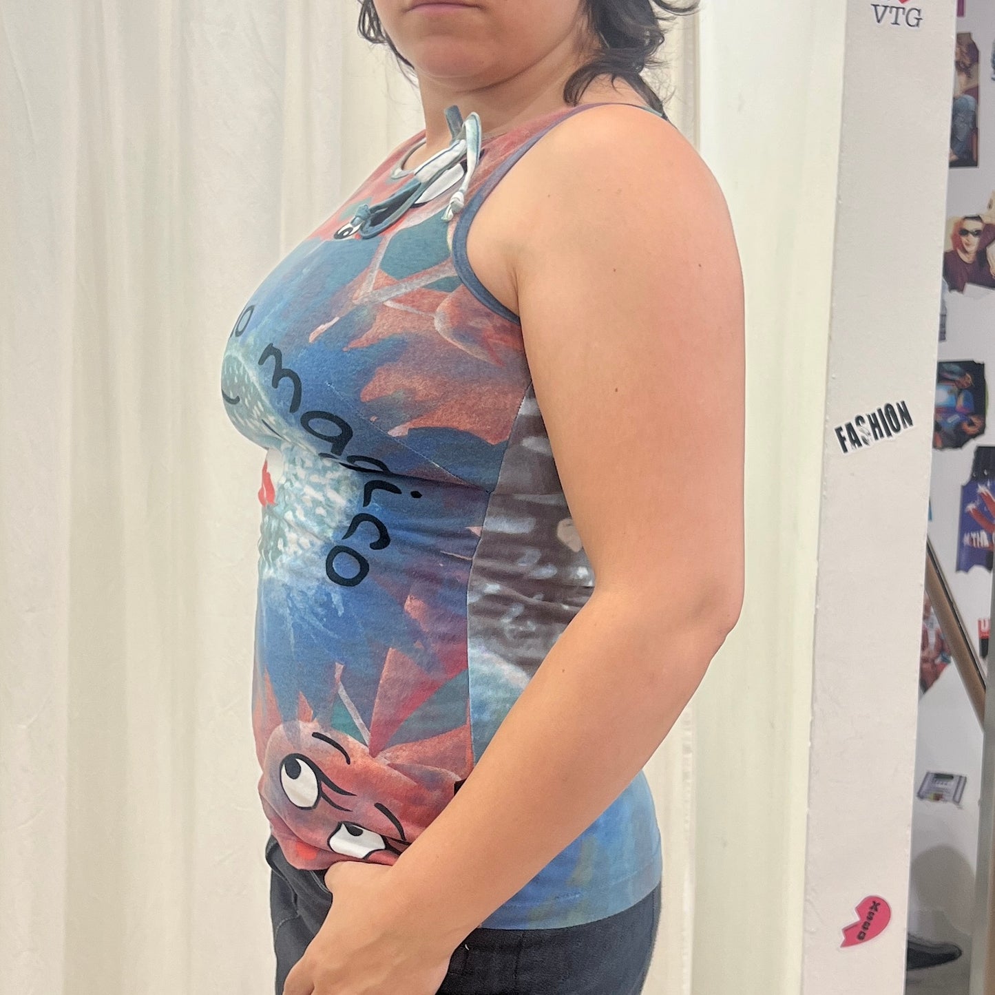 mermelada de amor 00s blue red mundo magico graphic tank top