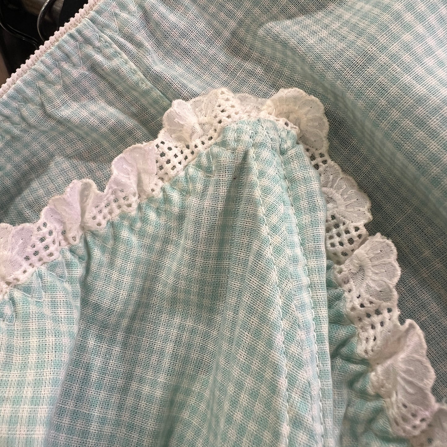 roberta 90s white baby blue ghingham crop corset with lace trim