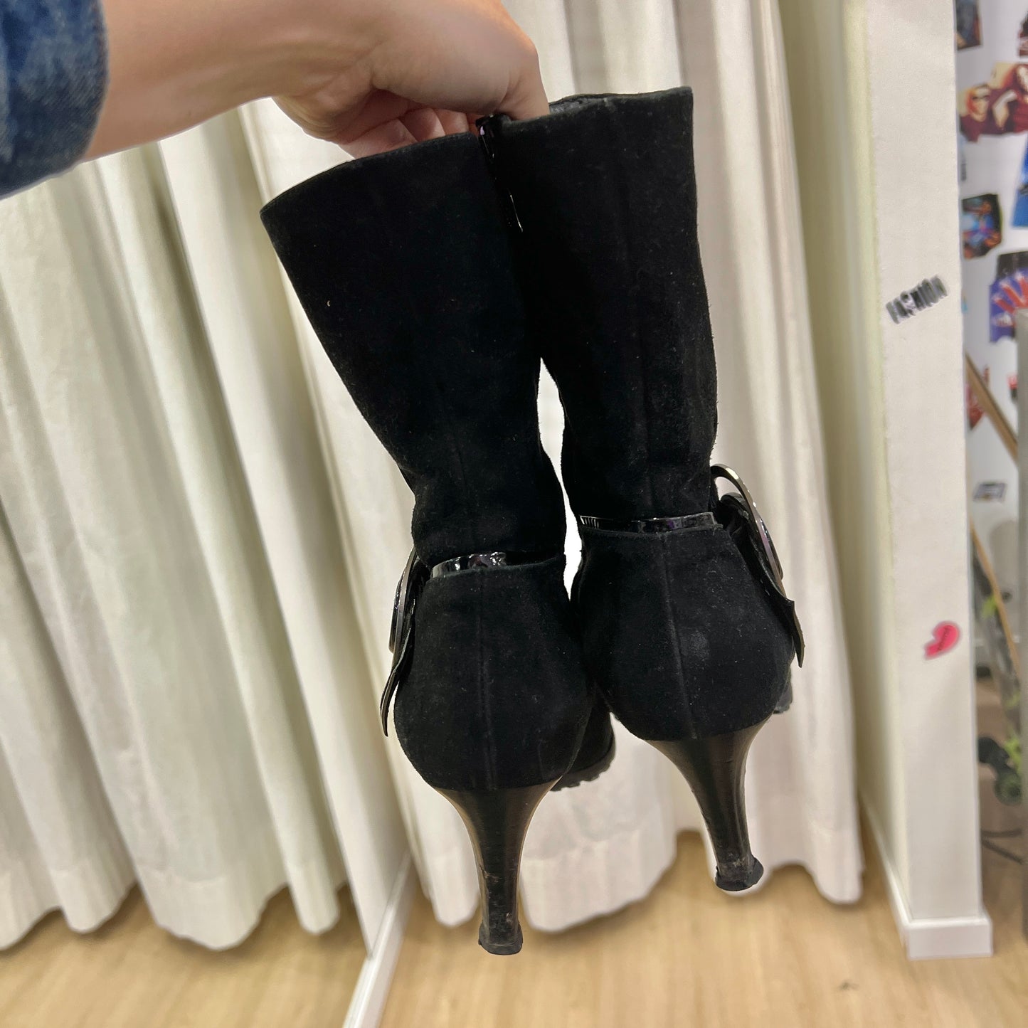 baldinini 00s black suede heel ankle boots with fur lining