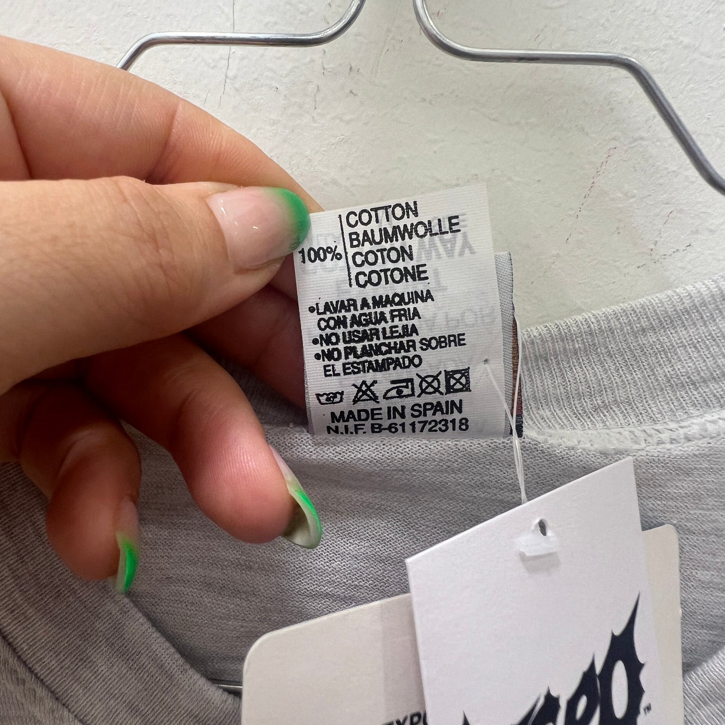 looney tunes 1998 grey taz tshirt