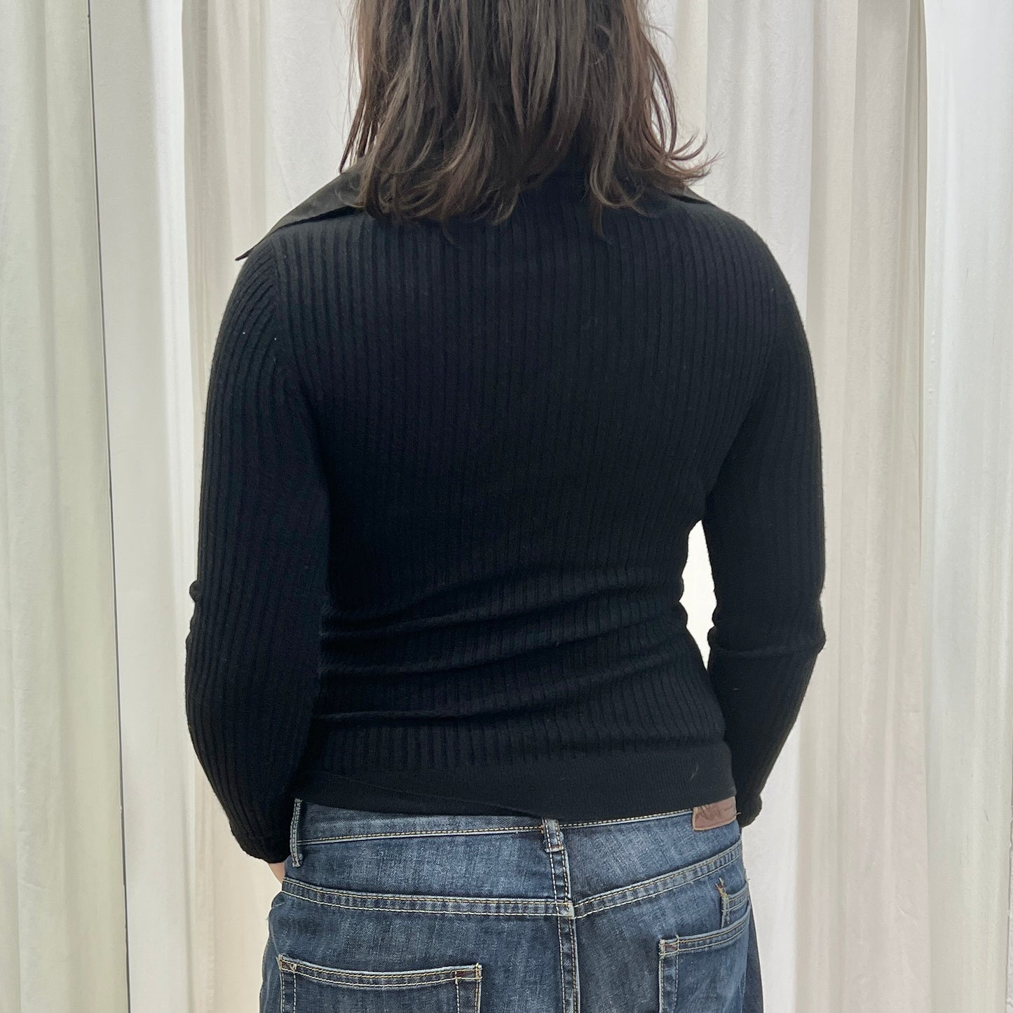 top a maniche lunghe in misto lana nero con colletto da camicia ‘00s
