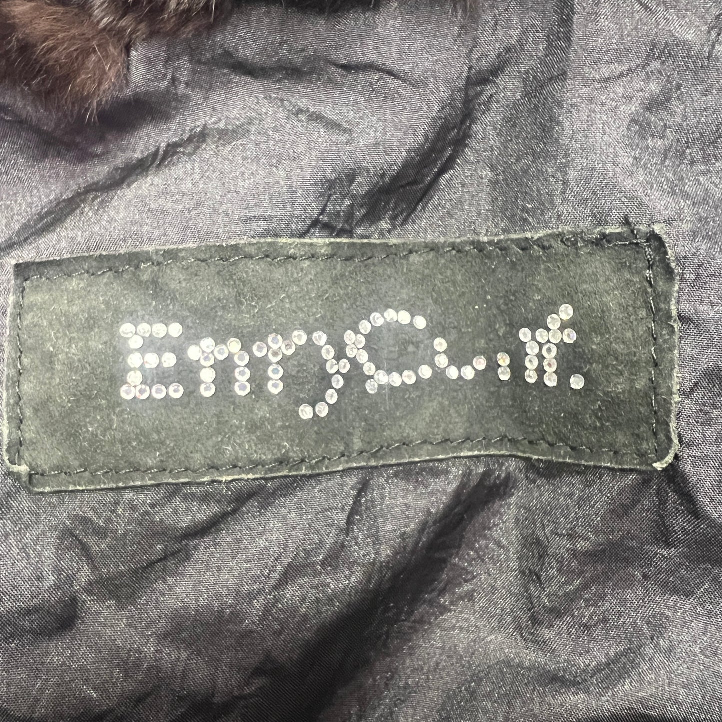 enry conf. 00s black crinkled zip up quilted jacket with brown faux fur trim