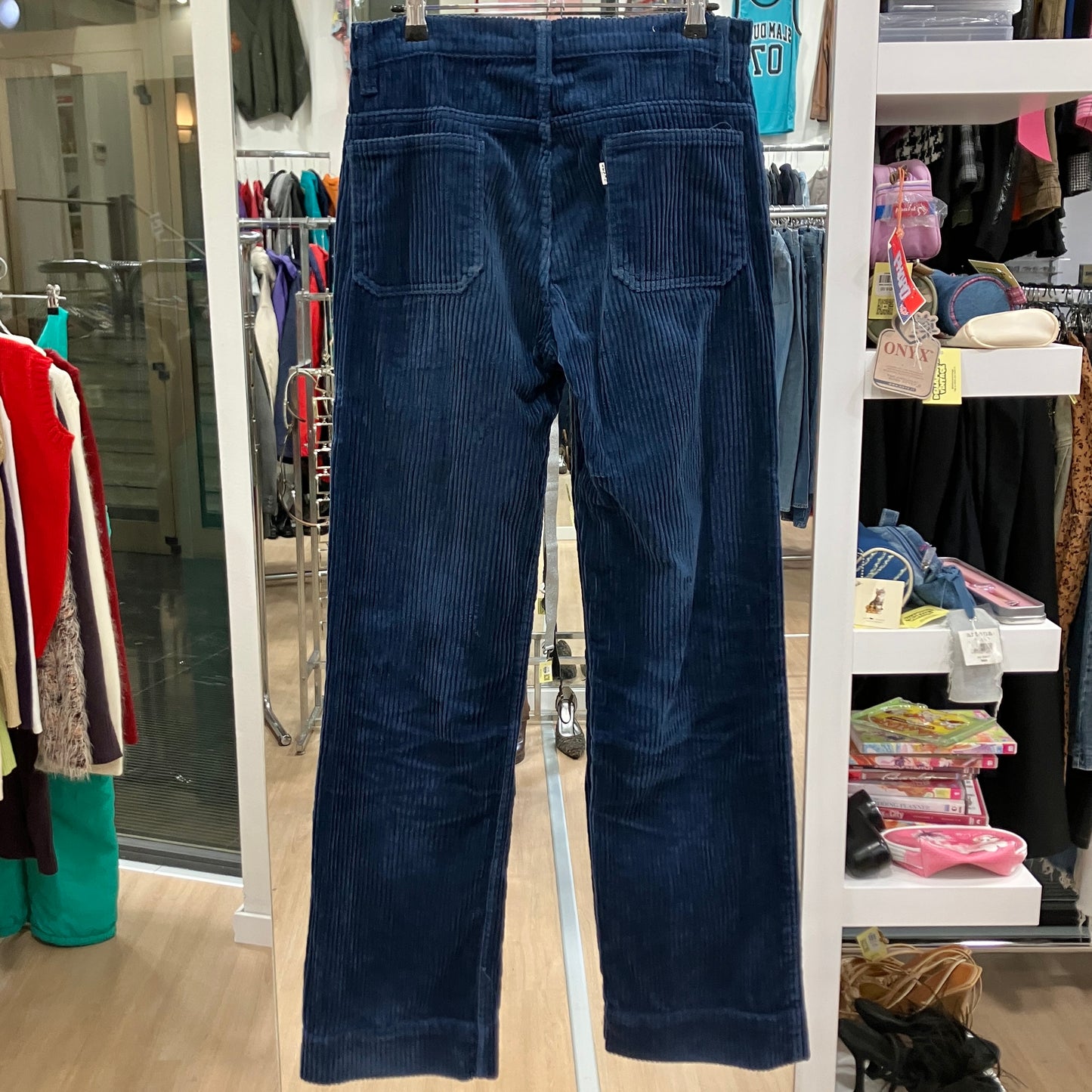 levis 90s navy blue corduroy velvet pants