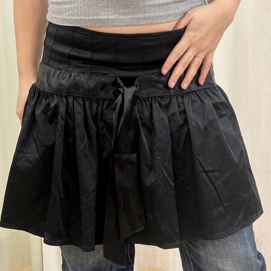 atos lombardini 00s black satin skirt with bow