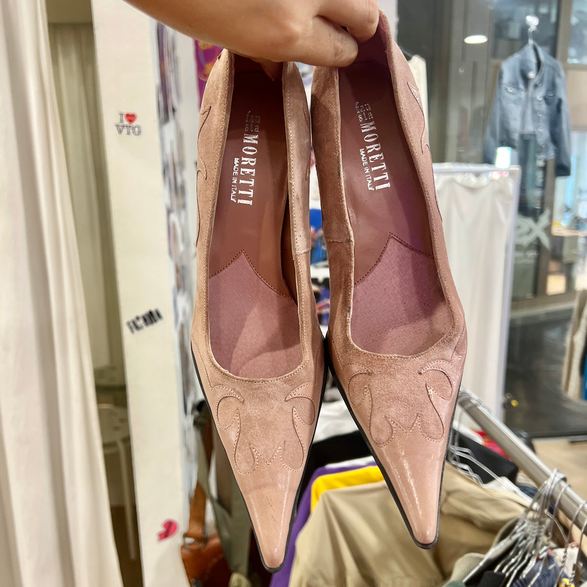 fausta moretti 00s dusty pink suede pointy heels