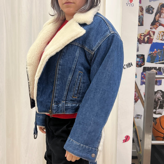 levi's '10s crop bomber denim jacket with faux fur lining