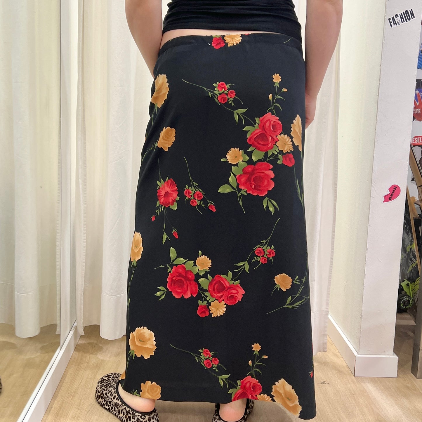 00s handmade black slit maxi skirt with red flowers