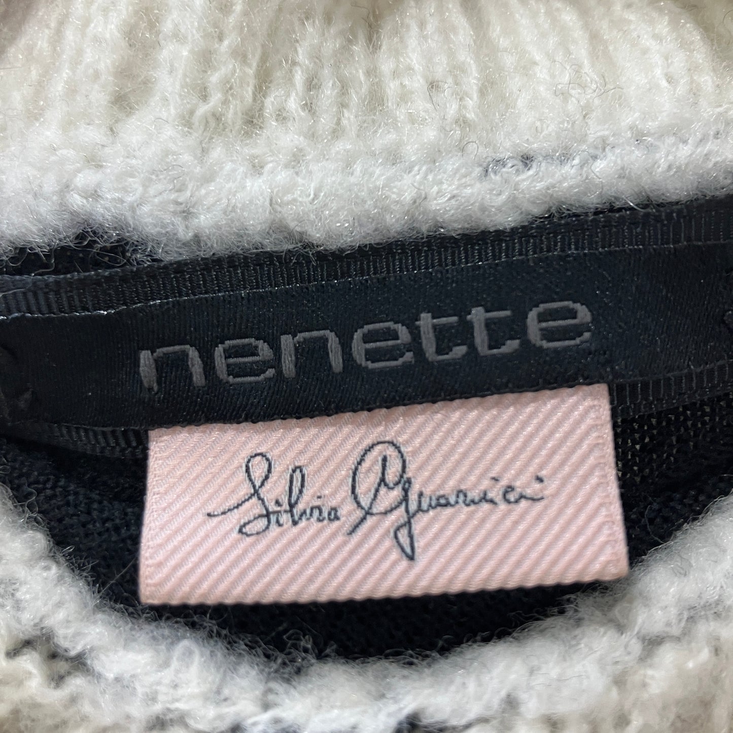 nenette 00s black white wool sweater with roll neck