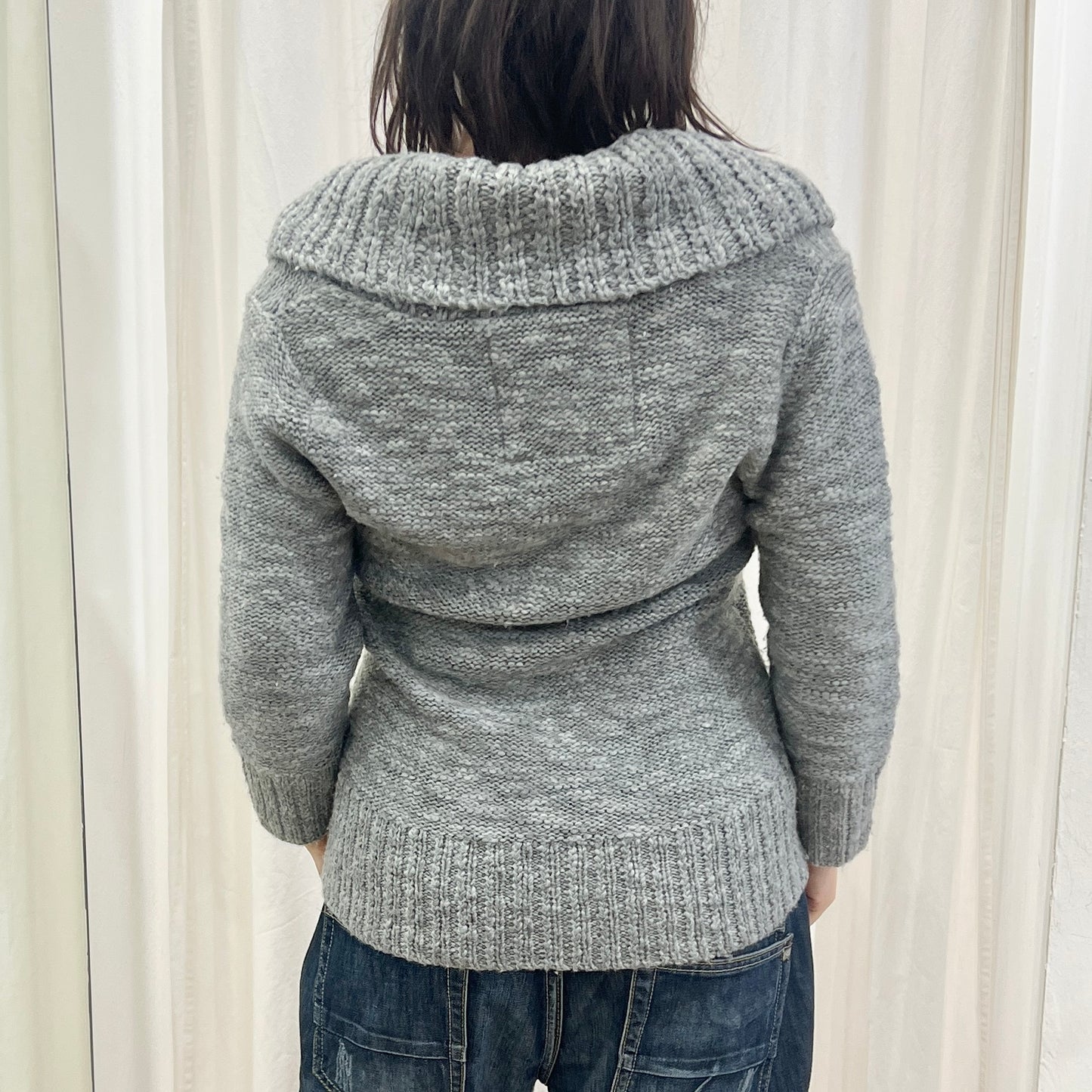 abercrombie&fitch 00s grey wool v neck sweater