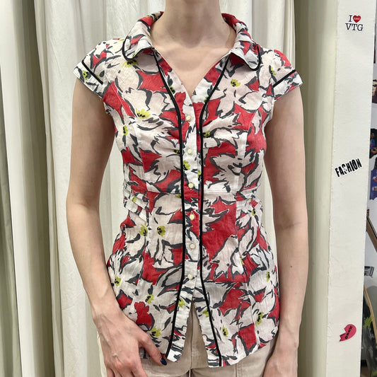 ETIME 00s red short sleeve sheer shirt with white flowers